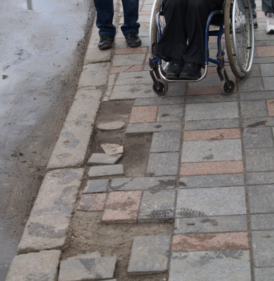 Центр Полтави не пристований для інвалідів