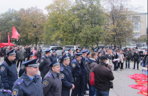 Міліція біля Полтавської ОДА