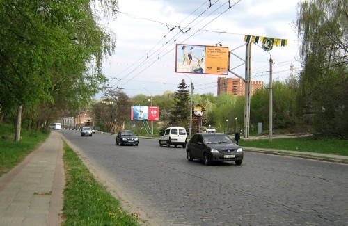 Улица Ленина между Ивановой и Институтской горами