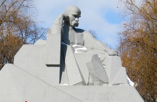 Пам’ятник Шевченку в Полтаві