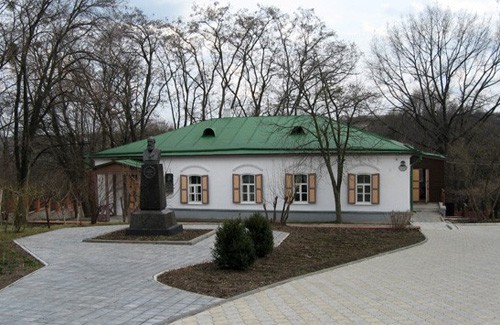 Літературно-меморіальний музей Панаса Мирного у Полтаві