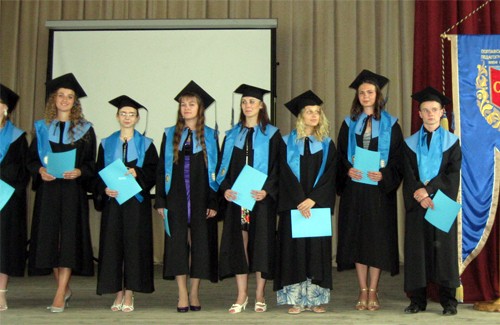 Урочисте вручення дипломів магістрам випускникам 2010 року