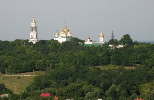 Полтава: вид на Крестовоздвиженский монастырь