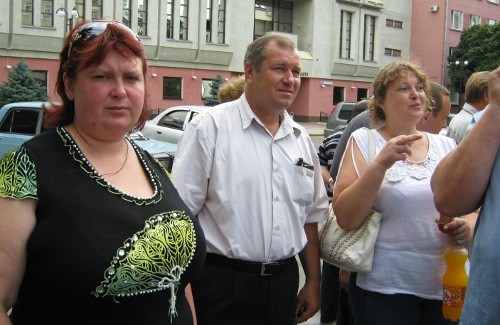 Оксана Билай (слева)