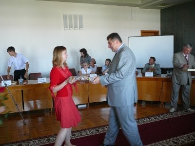 Голова облдержадміністрації Олександр Удовіченко привітав випускників