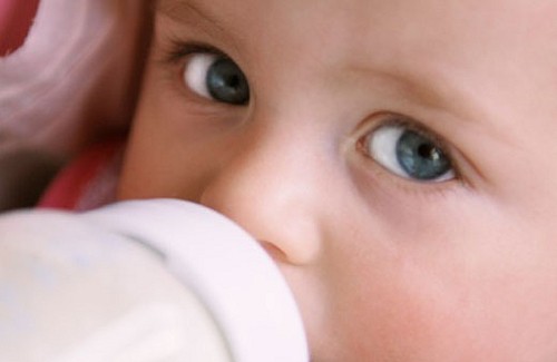Дитячі молочні суміші — краще українське та домашнє