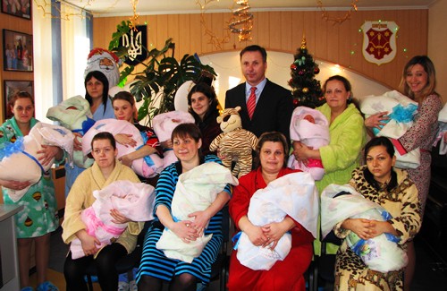 У новорічну ніч у міському пологовому будинку народилося 11 немовлят