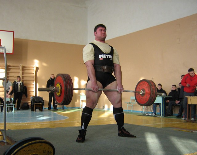 Ковальчук Станислав (в/к 125+), вес штанги - 280 кг