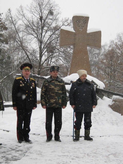 Зліва направо: Микола Гаража, Микола Ревека, Юрій Дмитренко