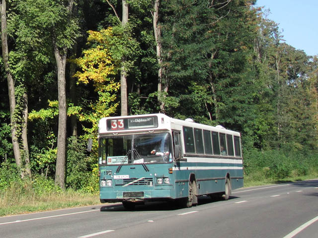 «Агония» УМАКа. В сентябре 2011 года три бывших УМАКовских автобуса вышли на маршруты, однако их эксплуатация, скорее всего, оказалась нерентабельной.