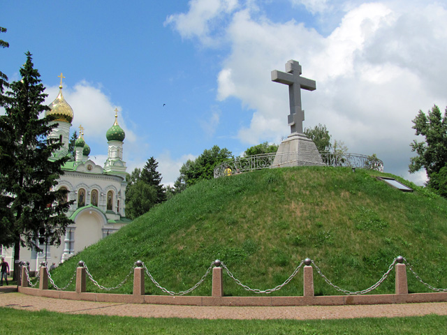 Братська могила російських воїнів