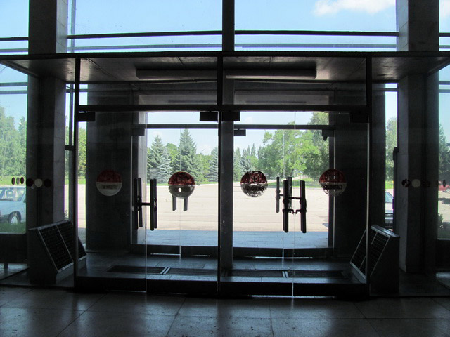 Коли, і чи відчиняться двері для пасажирів полтавського аеропорту — поки невідомо