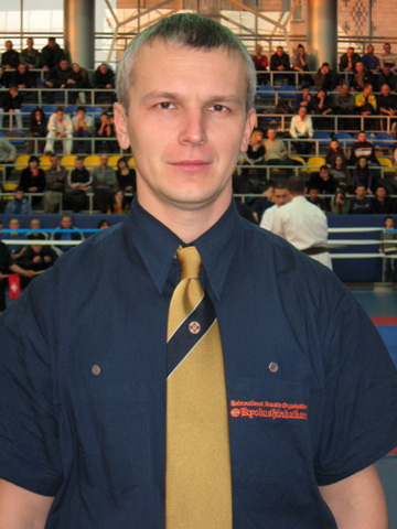 Руководитель Полтавской областной федерации Киокушин карате Дмитрий Прасолов, главный судья соревнований