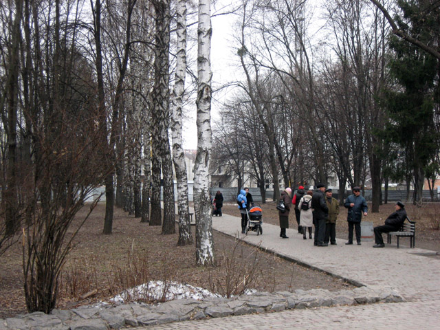 Парк воинов-интернационалистов в Полтаве – любимое место отдыха многих жителей м-на Алмазный, а также полтавчан из других микрорайонов