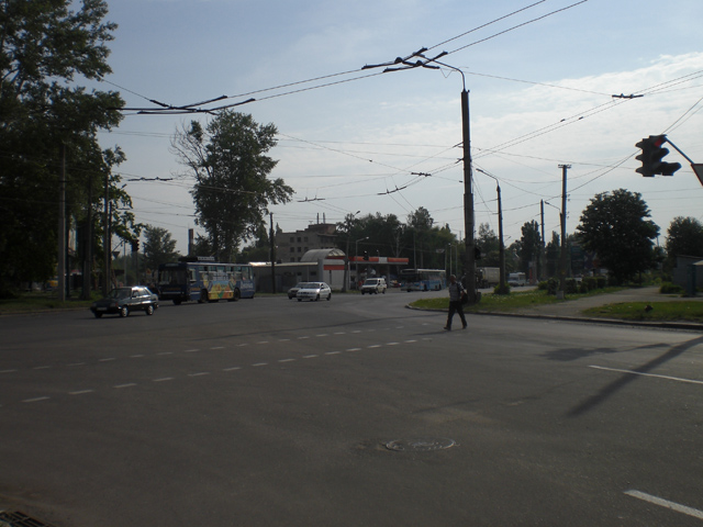 Перекресток улиц Ковпака та Маршала Бирюзова
