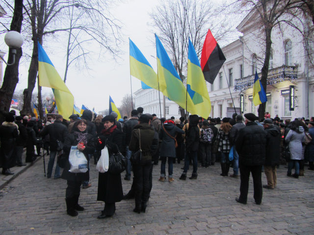 У Полтаві починається мітинг з нагоди вшанування пам’яті жертв голодоморів в Україні