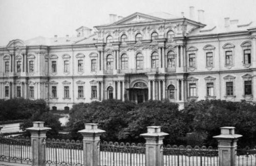 Воронцовский дворец, где располагался Пажеский корпус