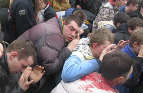 Майданівці, яких проросійсько  налаштовані групи вибили з Харківської ОДА