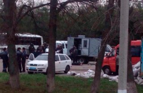 Задержание группы вооруженных людей в Чутово