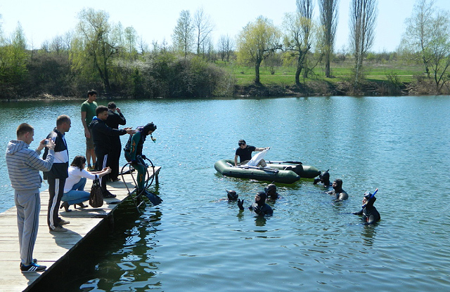 Члени клубу підводного полювання «Калкан-Полтава» очистили ставок у Горбанівці