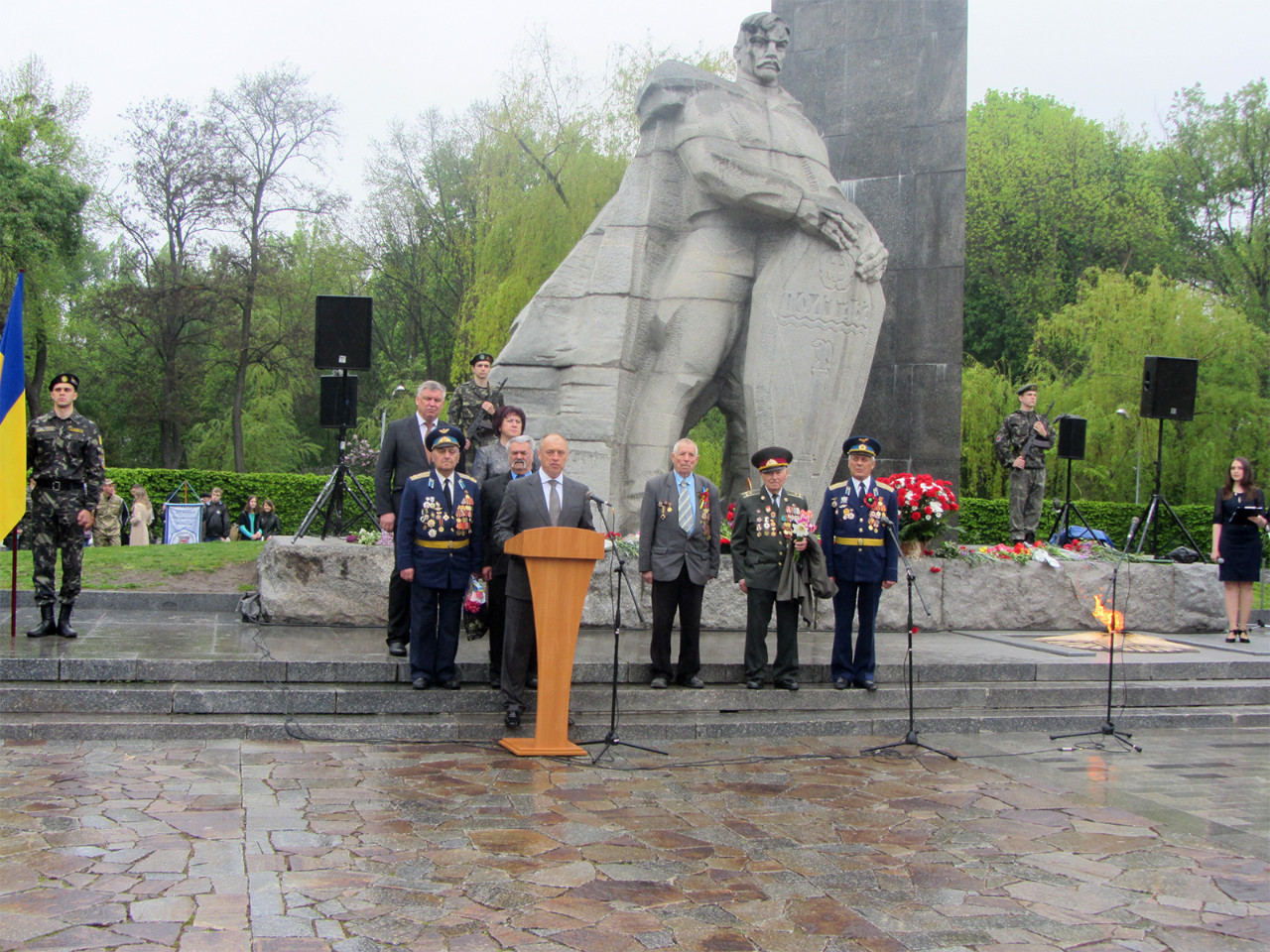 Мер міста Олександр Мамай в урочистій промові привітав громадян та ветеранів із 70-річчям перемоги у Другій світовій війні