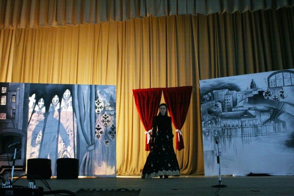 Виконавиця головної жіночої ролі у виставі «Ідіот» — Мирослава Войтенко