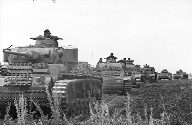 Танкова колона німецьких військ у Другій світовій війні