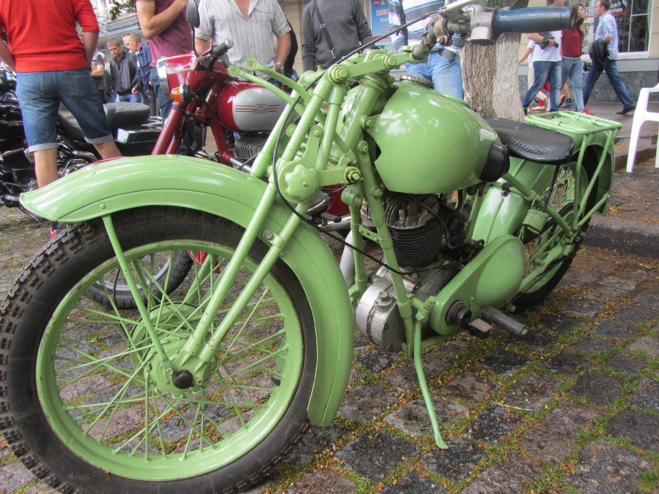 ТІЗ-АМ-600 — унікальний радянський мотоцикл із 595-кубовим двигуном