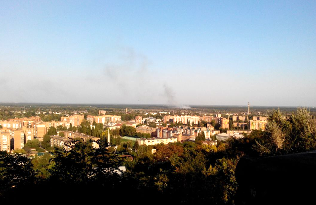 Столб дыма над пожаром в Макуховке видно даже с Белой беседки в Полтаве