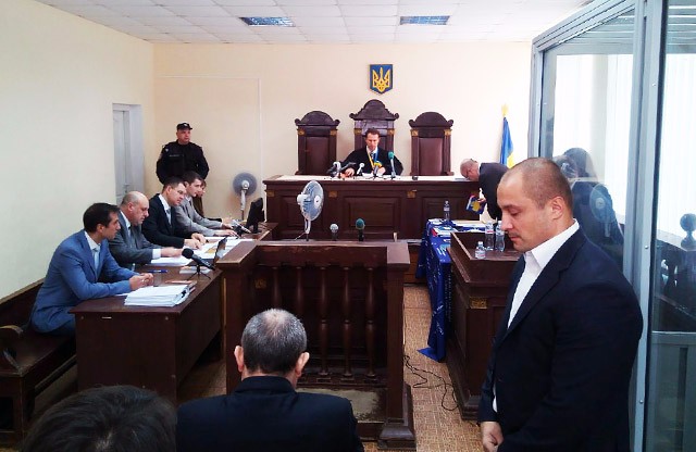 Судья Антонов отрыл заседание