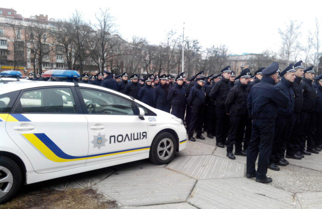 Полтавські поліцейські чекають на присягу 