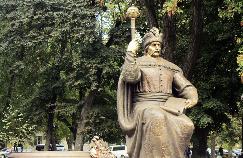 Пам’ятник Івану Мазепі
