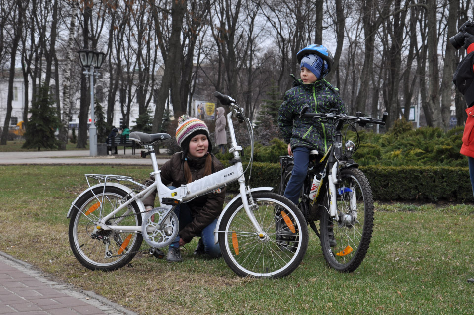 Діти також взяли участь у цікавій велопрогулянці по місту. 