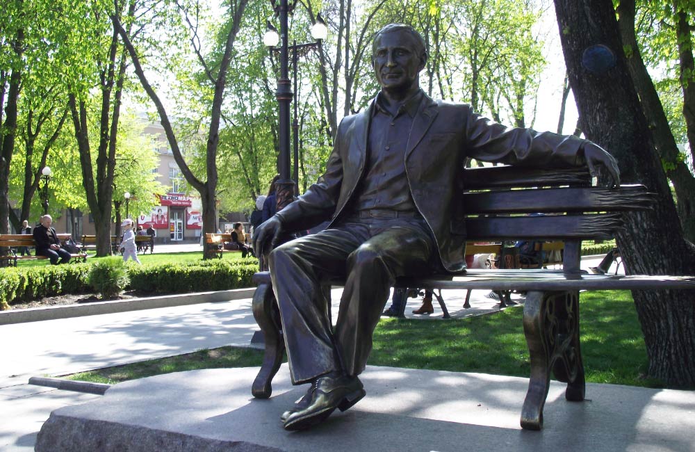 Пам’ятник Олегу Бабаєву у Кременчуці