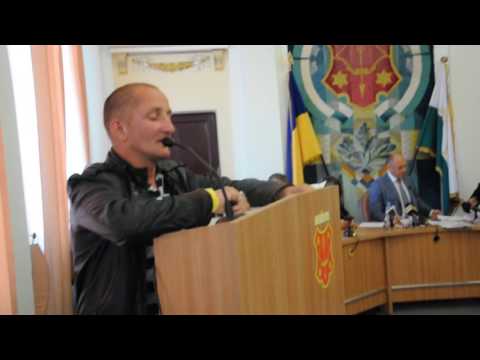 Олександр Масюк на сесії Полтавської міськради (2016.06.16)