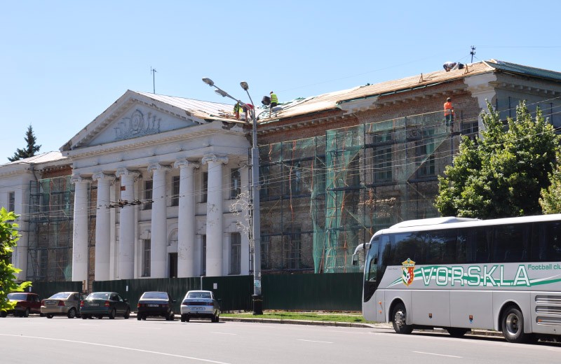 Реконструкція будівлі Малої академії мистецтв ім. Раїси Кириченко