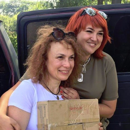 Волонтери Ірина Каптур та Вікторія Мірошніченко.