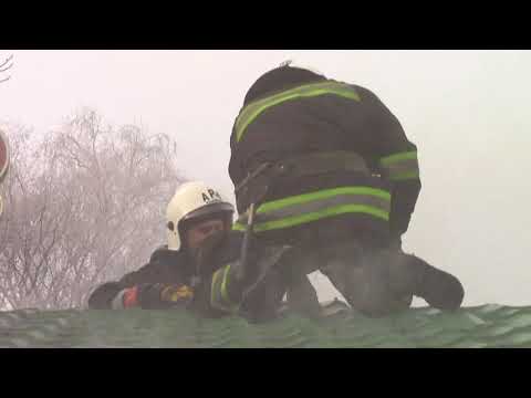 Полтава: рятувальники ліквідували пожежу у торгівельному павільйоні
