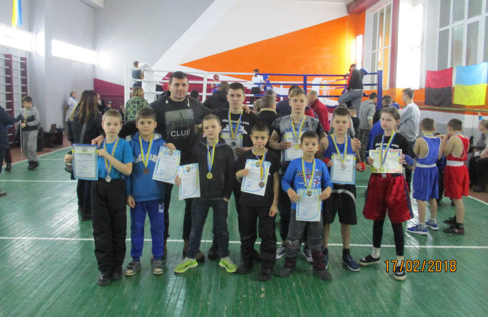 Лубенські юні боксери привезли дев’ять медалей з обласного турніру на Черкащині