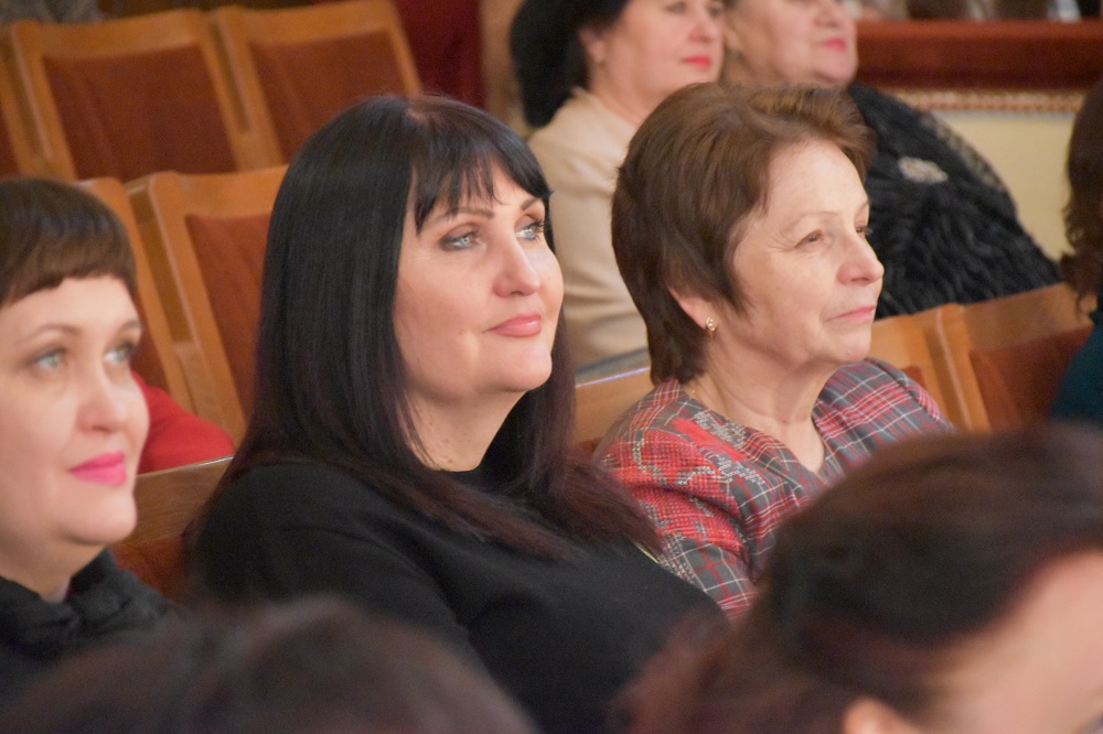 Олена Харченко привітала ректора ПНПУ, керівництво та співпрацівників факультету