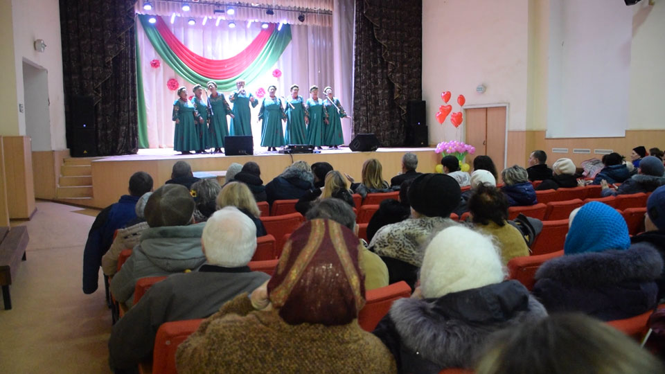 У Щербанях привітали жінок з 8 березня