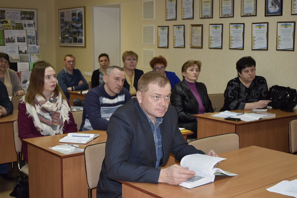 Керівники пошуково-дослідницьких краєзнавчих об’єднань Полтавщини взяли участь в обласному семінарі-практикумі