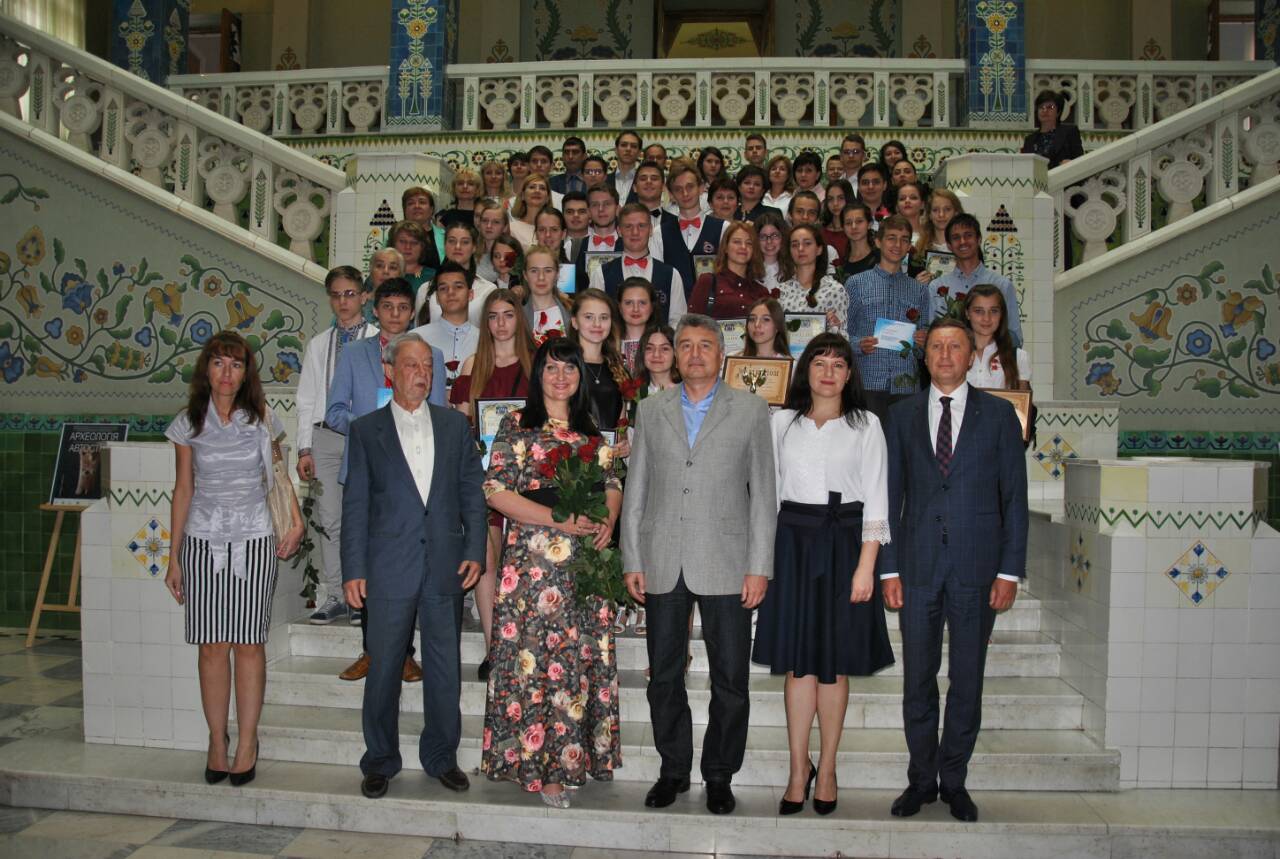 На Полтавщині нагородили 68 переможців Всеукраїнських учнівських олімпіад та конкурсу-захисту МАН