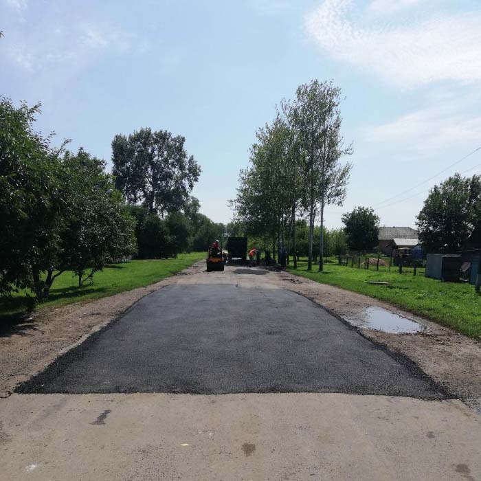Ремонтувати автошлях розпочали у Василівці