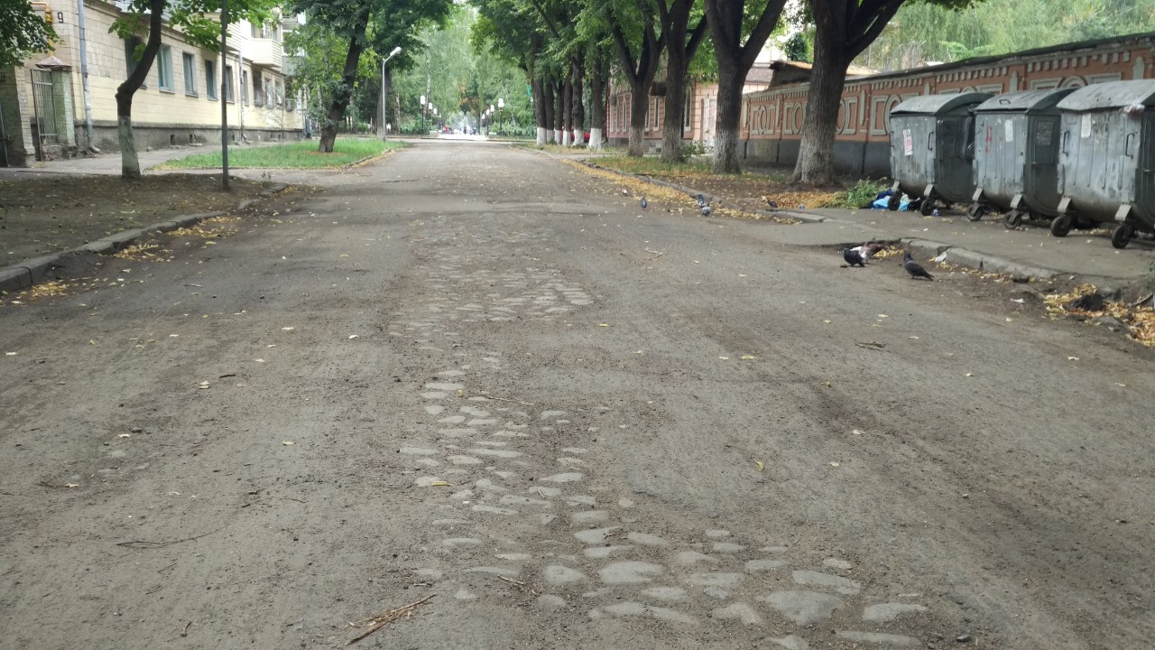 Вулиця Пушкіна вже два роки без ремонта