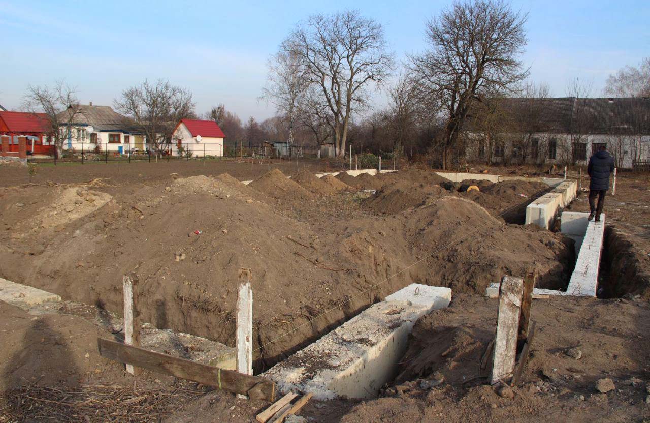 Будівництво амбулаторії у селі Лютенька Гадяцького району