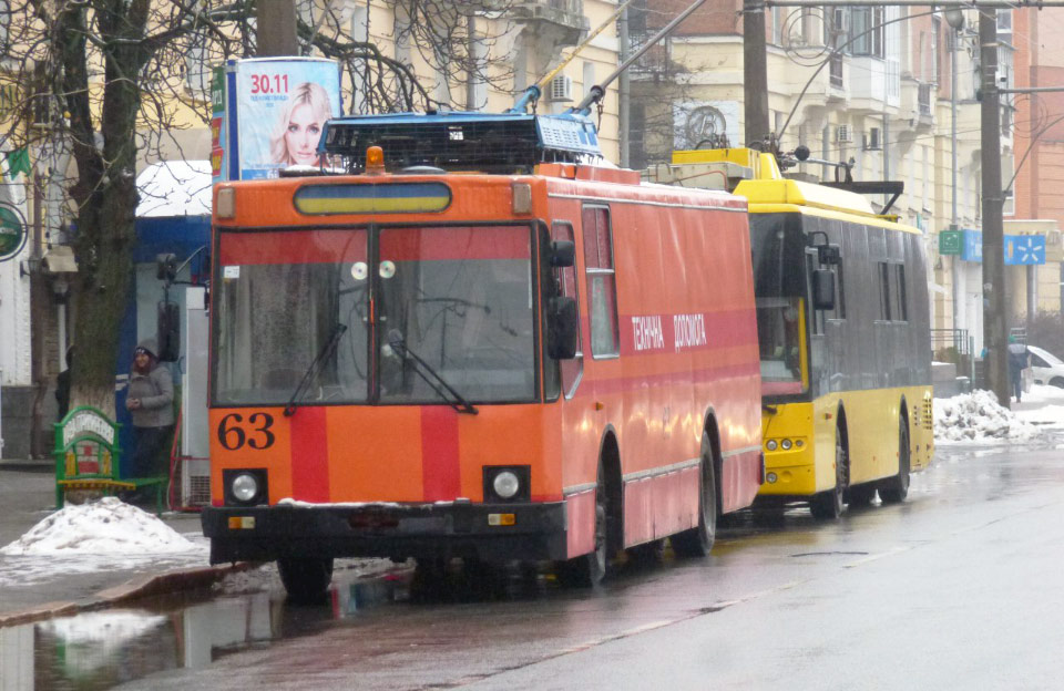 Один з трьох службових («технічних») тролейбусів, які є на балансі КП «ПЕАТ»