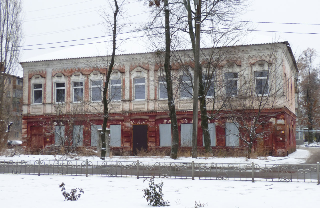 Будівля колишньої вечірньої школи за адресою площа Павленківська, 6