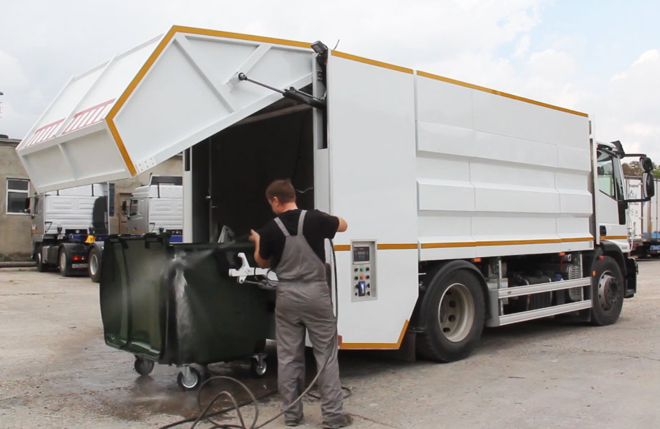 КАТП-1628 отримає 2,5 млн грн для придбання машини для мийки сміттєвих баків