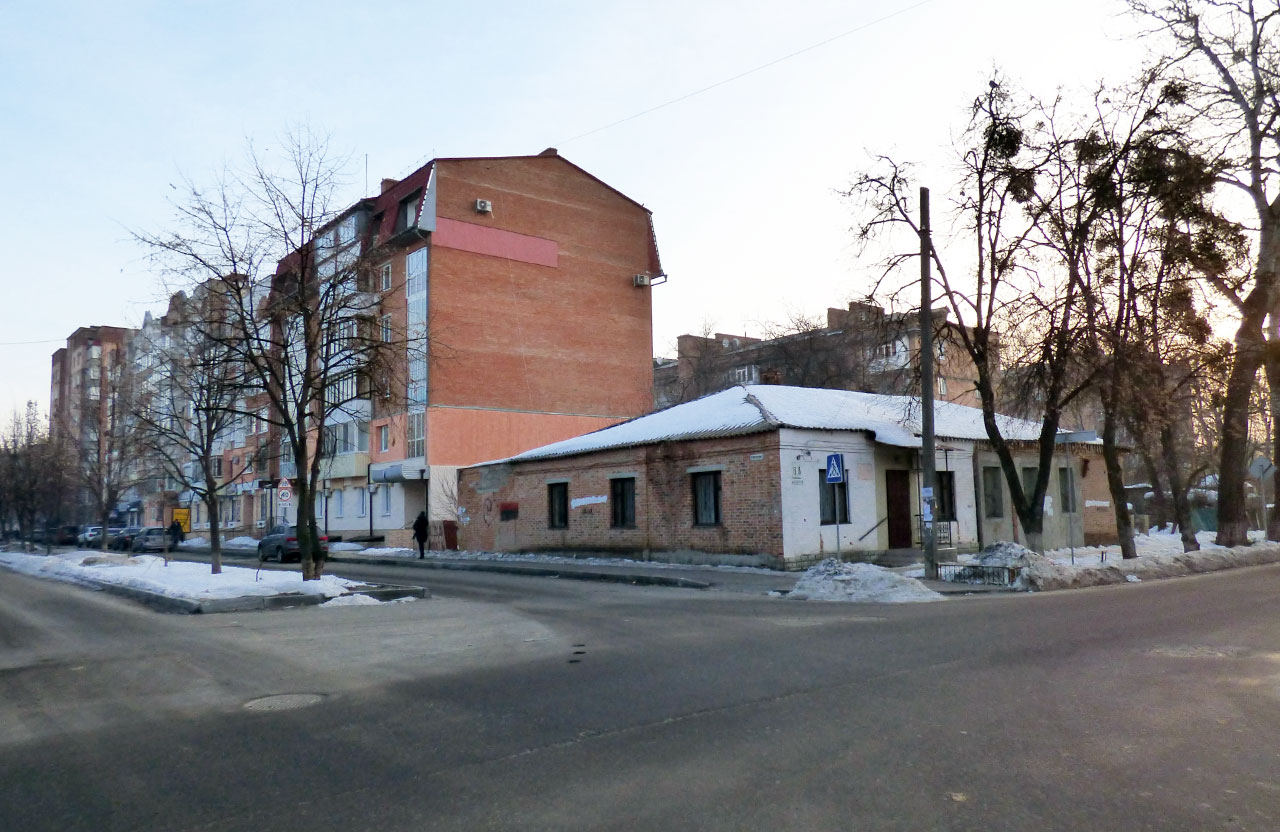 У Полтаві на розі вулиць Пушкіна та Ватутіна планують добудувати багатоповерхівку